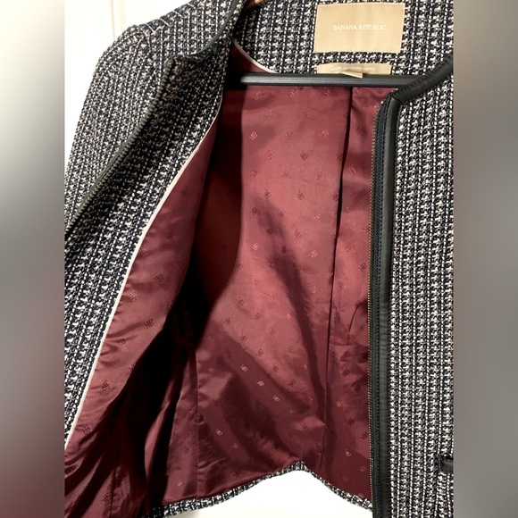 Banana Republic Woven Zip Blazer - Picture 4 of 5